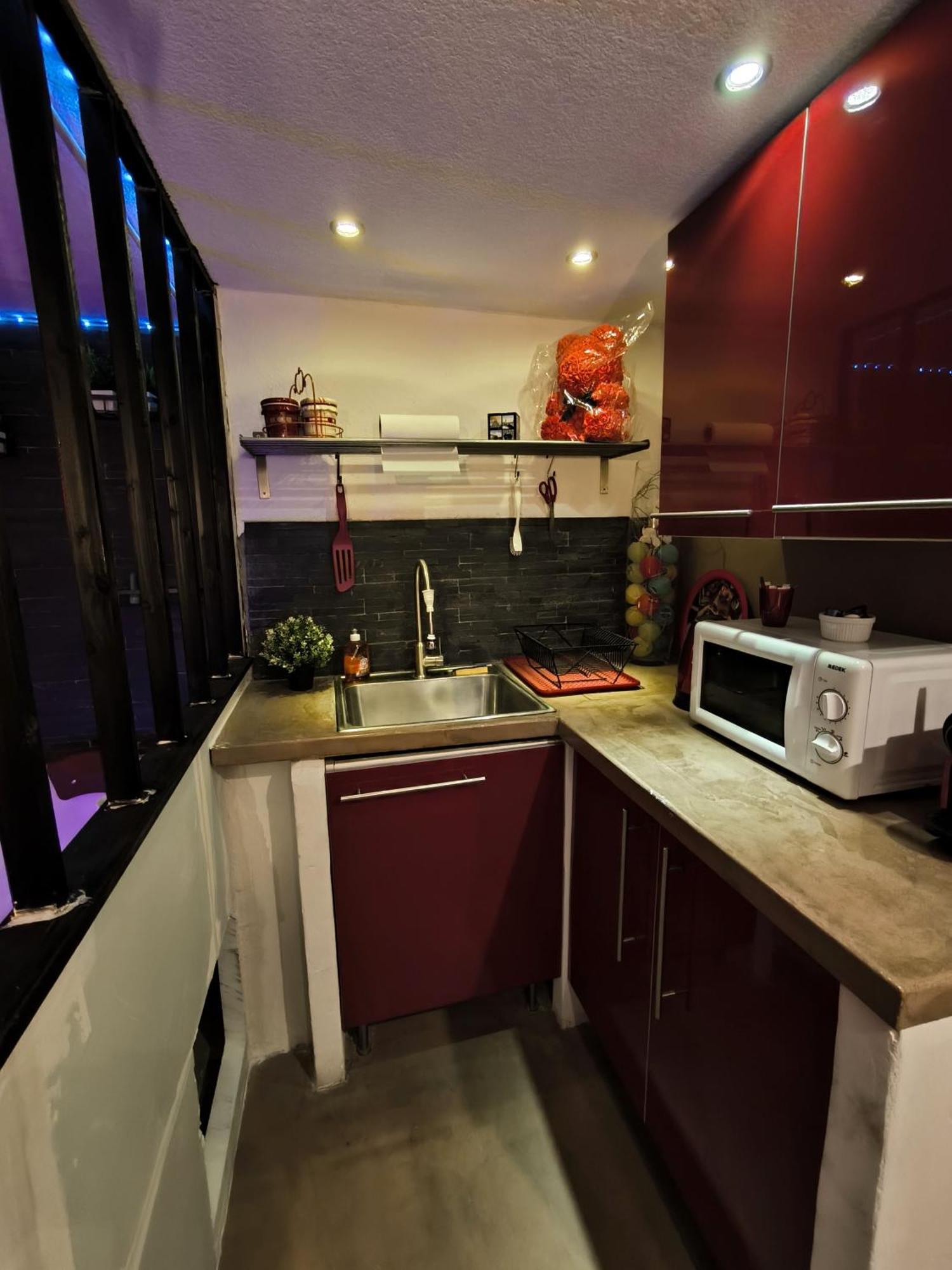 Love-Room Discret 40 M2 Bormes Les Mimosas Village Avec Terrasse ภายนอก รูปภาพ