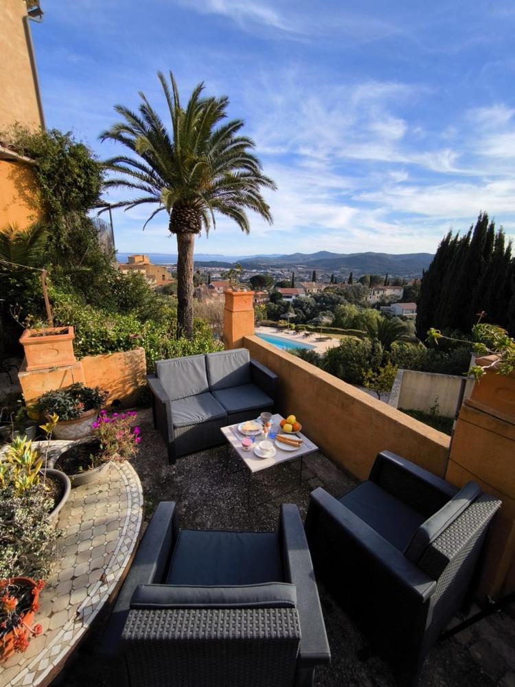 Love-Room Discret 40 M2 Bormes Les Mimosas Village Avec Terrasse ภายนอก รูปภาพ